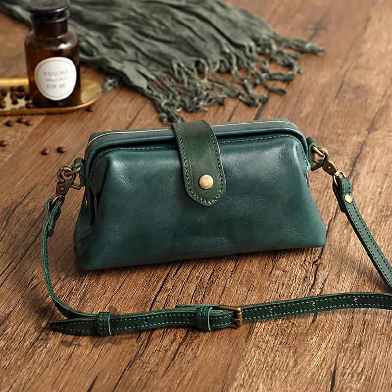 Léa Crossbody Cell Phone Bag Dumpling Shape Genuine Leather Classic Travel Bag